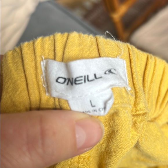Oneill Women's Yellow linen and cotton Shorts - Picture 5 of 5